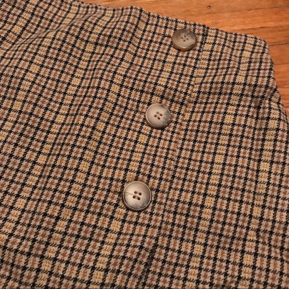 Essential plaid skirt